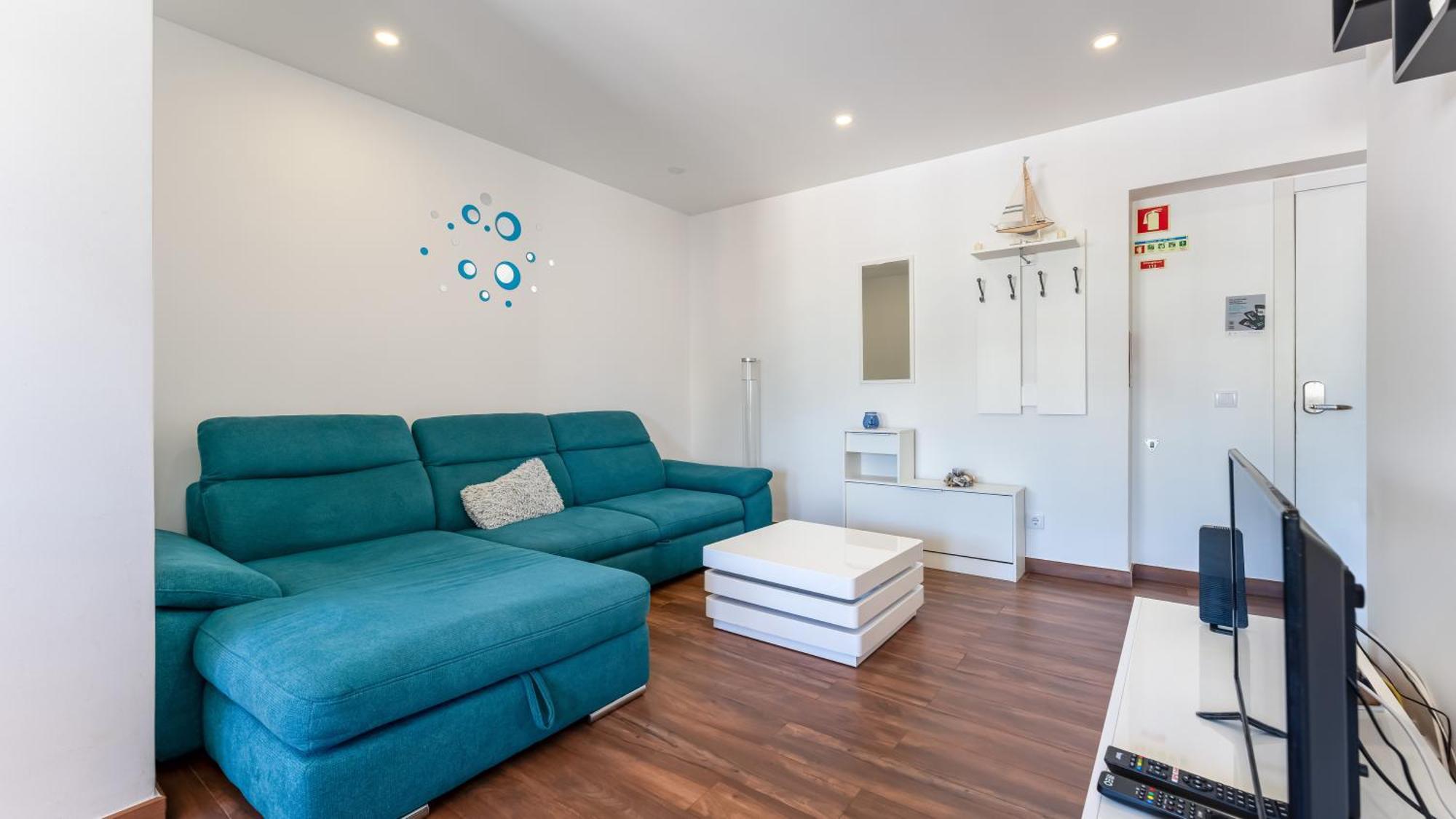Serene Blue 1 Bdr Flat With Balcony By Lovelystay Appartamento